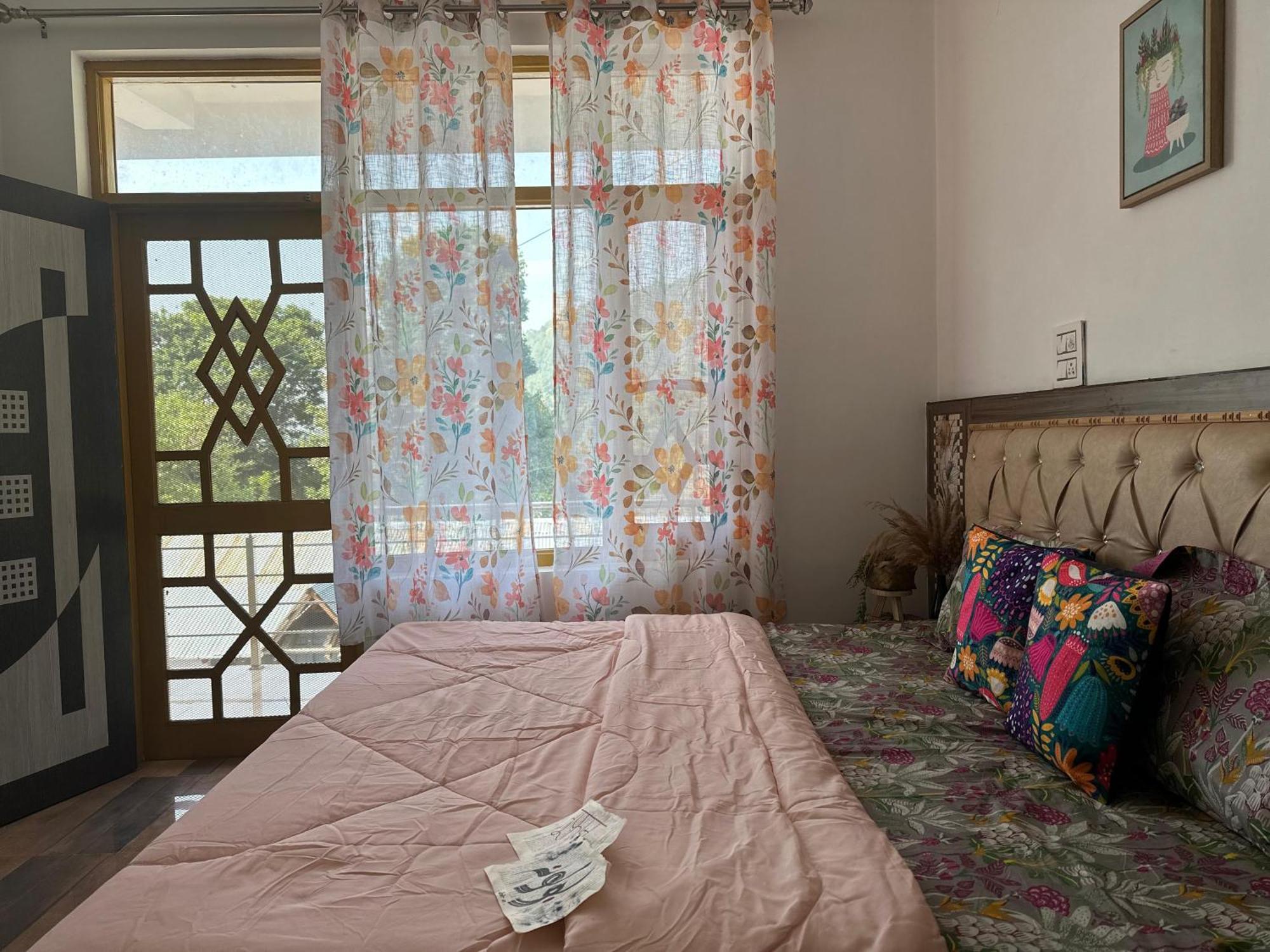 La Casa By Cosmic Kriya Hostel บีร์ ภายนอก รูปภาพ